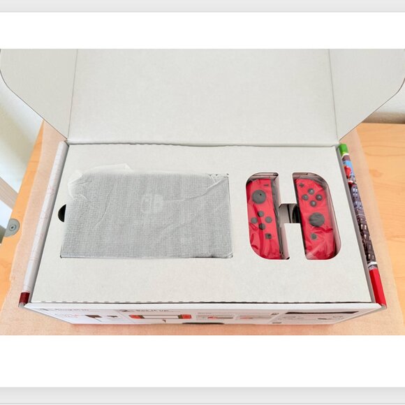 🎮 Nintendo 🎮 Switch Super Mario Odyssey Edition Bundle - Red Joy-Con - Picture 7 of 16